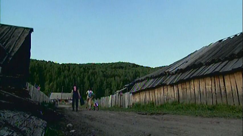 Смотреть онлайн В изгнание по собственному желанию