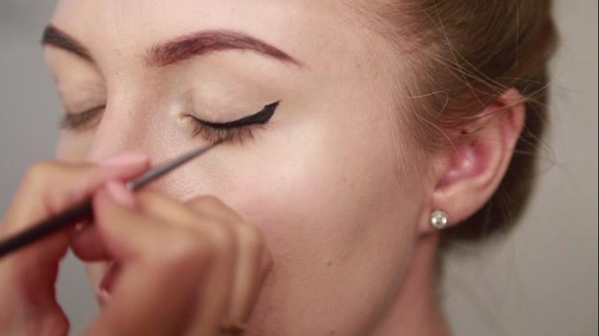 Смотреть онлайн Cool Look Макияж Серия 21