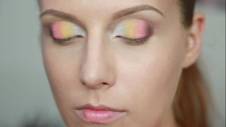 Смотреть онлайн Cool Look Макияж Серия 23