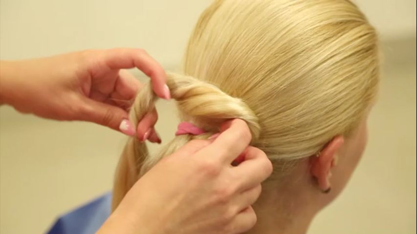 Смотреть онлайн Cool Look Прически Серия 79